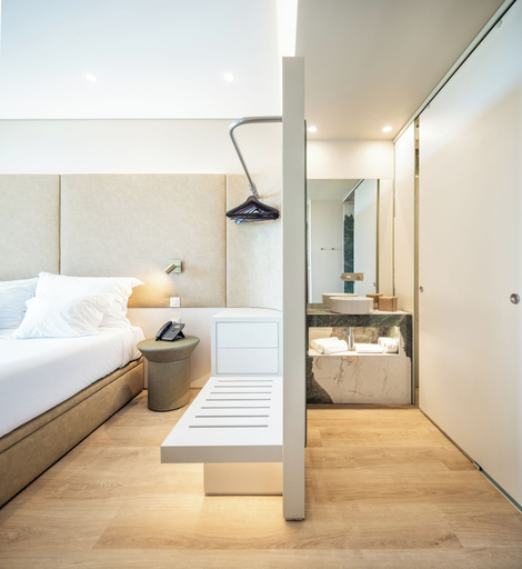 Bedroom 3, Castelo Suites Hotel, Albufeira