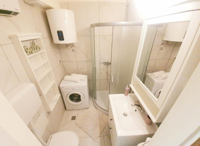 Bathroom, Koko&Friends, Charming Place In Quite Neighborhood, Split
