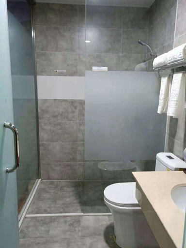 Bathroom 4, Super 8 Hotel Dingzhou Chongwen Street, Baoding