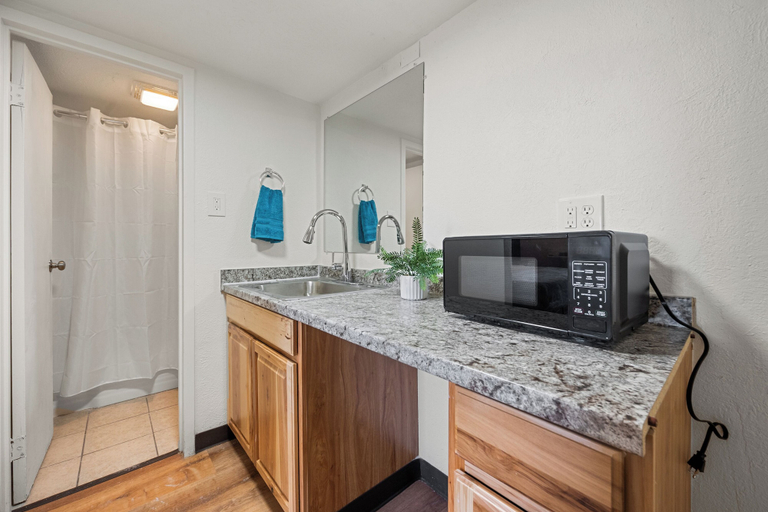 Room 3, Southern Springs Extended Stay, Lubbock