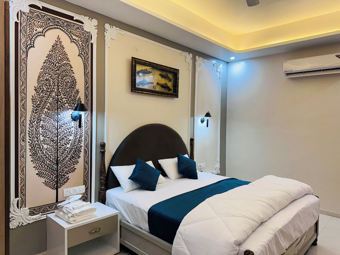 Room 3, Knight Oasis, Sikar