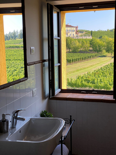 Bathroom 5, Al pompiere wine and rooms, Gorizia