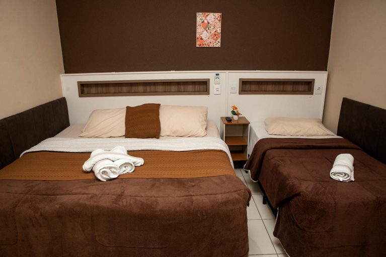 Bedroom 3, Hotel Estrela do Mar, Penha