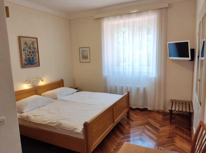 Room 3, Apartment & Rooms Villa Oliva, Novi Vinodolski