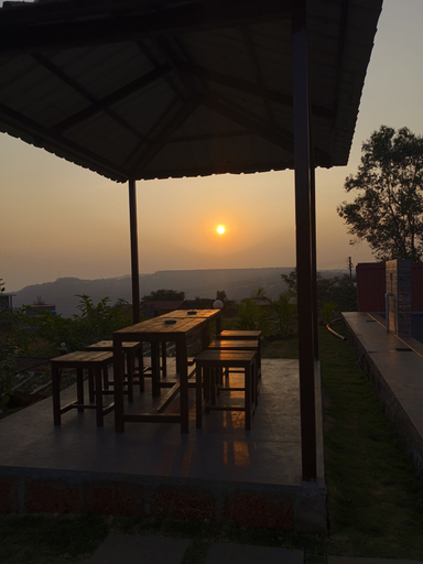 Living area 2, Sahyadri Farmhouse Mahabaleshwar, Satara