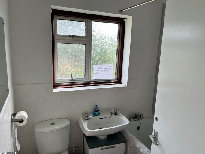 Bathroom 5, Love and Peace Petts Wood, London