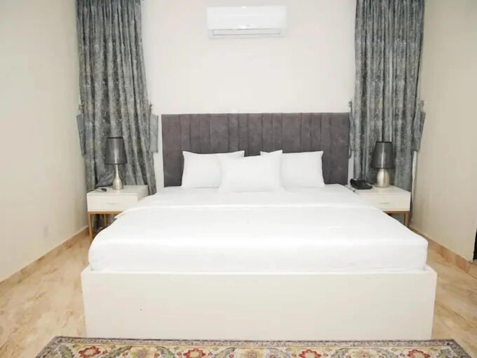 Room 5, Uloobi Apartment, AbujaMun