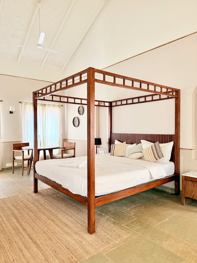 Room 5, Love Story by Purple Door Villas, North Goa