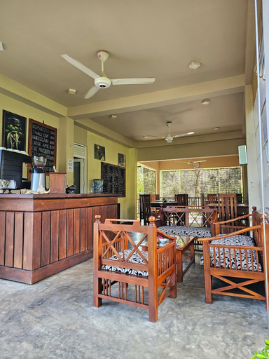 Food & Drinks 4, Jungle Paradise Hotel, Sevanagala