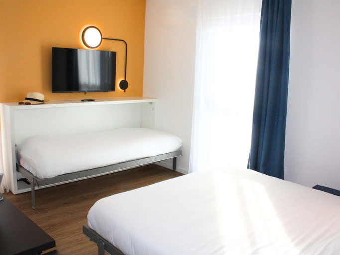 Bedroom 2, Aparthotel Adagio Access Porte De Camargue, Bouches-du-Rhône