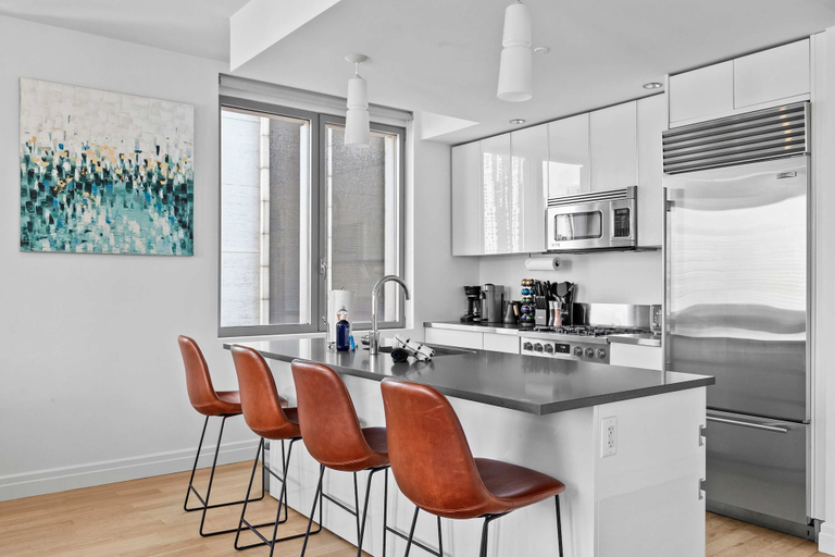 Room 3, Forte Select Xxii by Rove 2BR Midtown West Apt, New York