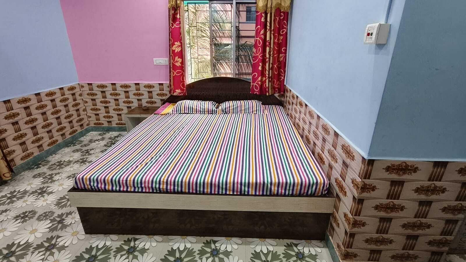 Room 3, Masum Guest House, Purba Medinipur