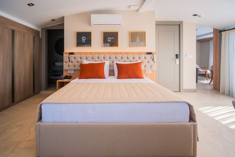 Room 3, Reev Coffee & House, Antalya