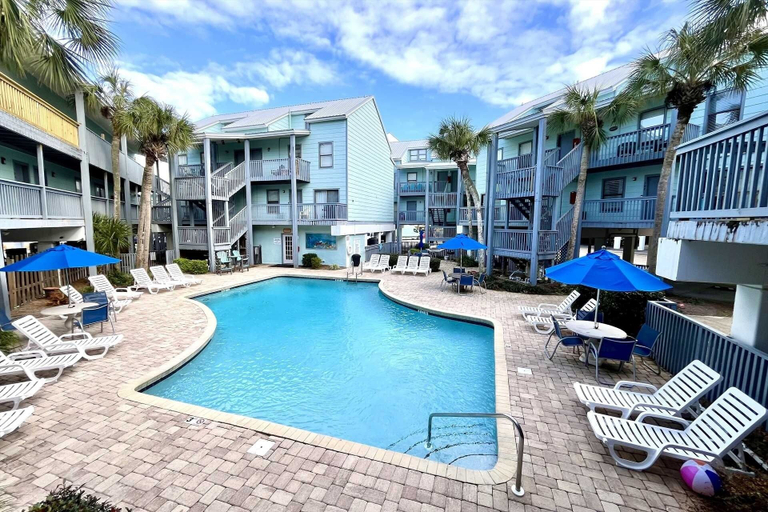 Pool 2, Ocean Reef 601 2 Bedroom Condo by RedAwning, Baldwin