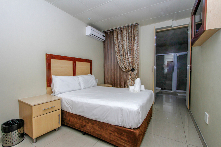 Room 2, PLM Lodge, eThekwini