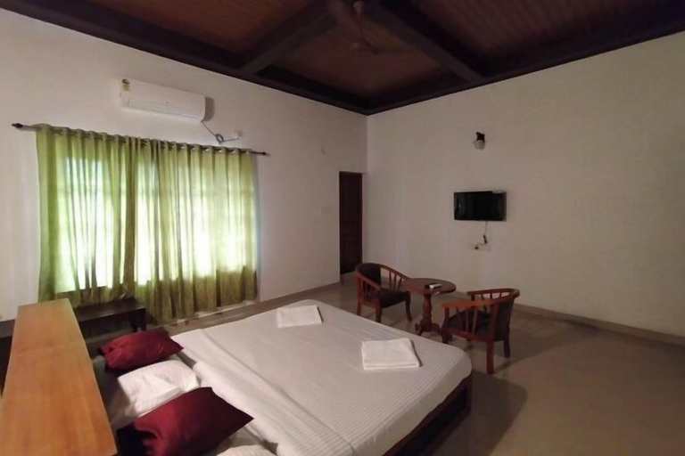 Room 1, Azza Heritage Home, Ernakulam