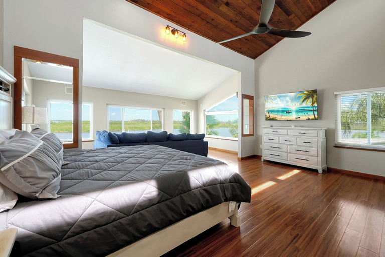 Room 3, Manatee By The Bay, Citrus