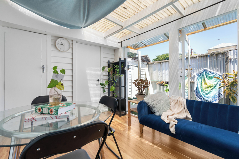 Living area 2, Beach house 2km CBD, Melbourne