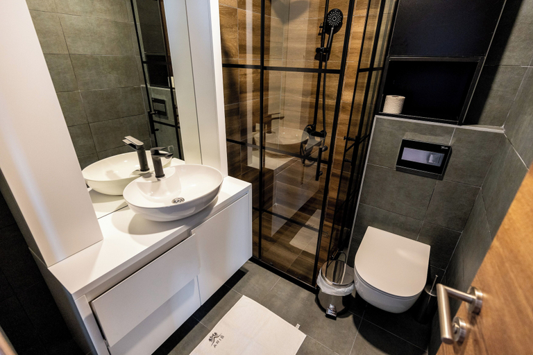 Bathroom 2, Aris KOP Kopaonik, Raška