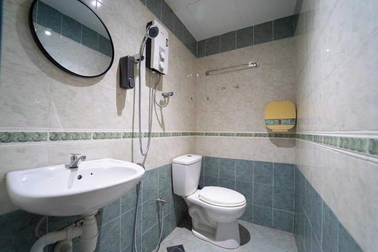 Bathroom 4, The Colony By Cactus Hotel Johor Jaya, Johor Bahru