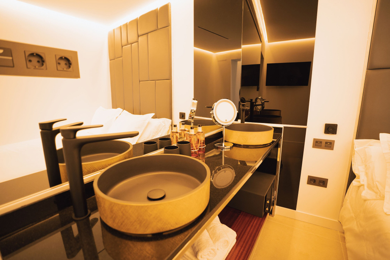 Room 2, Petit Suite, Santa Cruz de Tenerife
