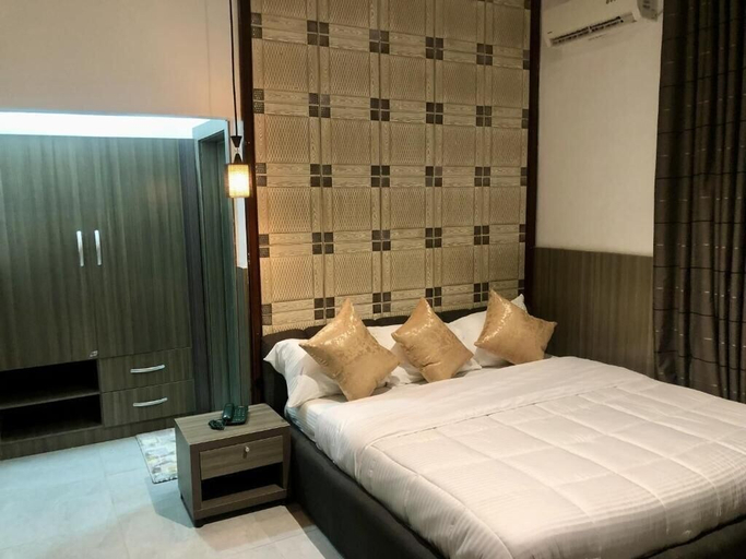 Bedroom 2, Hamptons Hotel, Eti-Osa