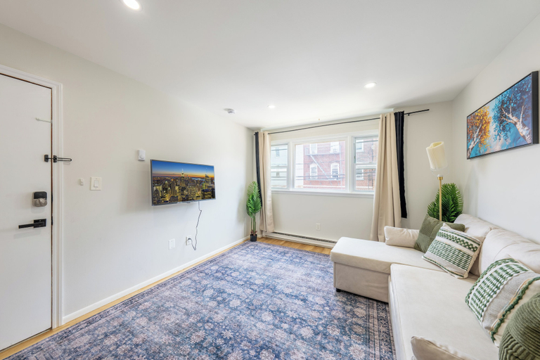 Living area 5, Modern 2BR North Ironbound Apartment, Newark