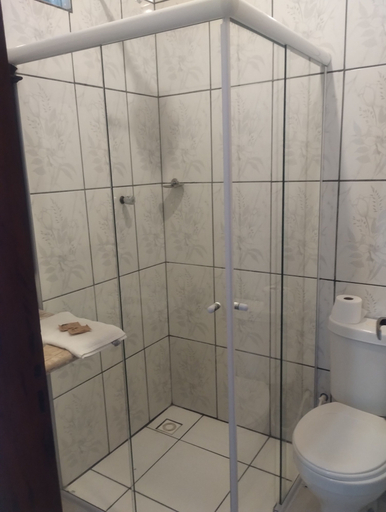 Bathroom 3, Pouso Paraty, Parati