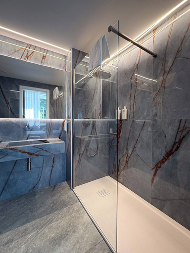 Bathroom 4, Hotel Tiziano, Milano