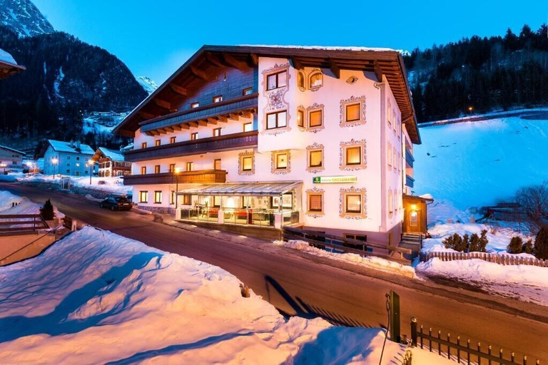 Exterior & Views 2, Hotel Grissemann, Landeck