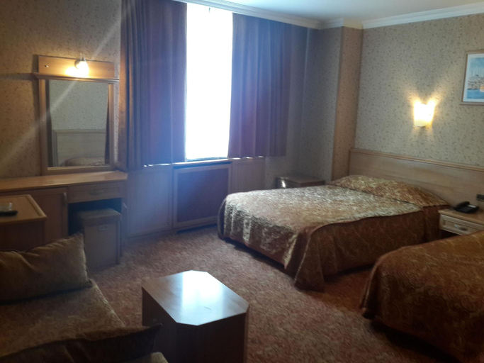 Bedroom 3, Bristol Hotel, Beyoğlu