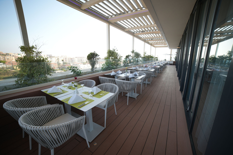 Restaurant 5, Kyriad Prestige Le Patio, Ain Benian