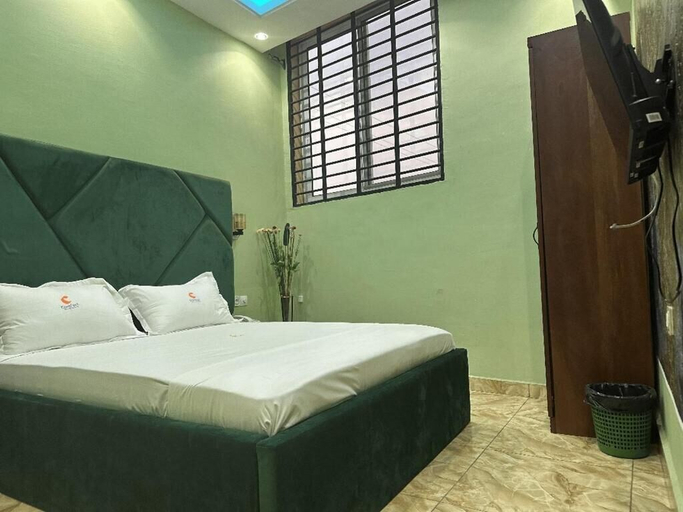Room 3, Comfort inn & suites hotel, Mfoundi