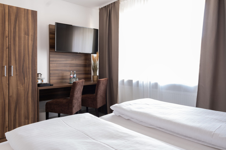 Bedroom 3, The sQuare Hotel, Frankfurt am Main