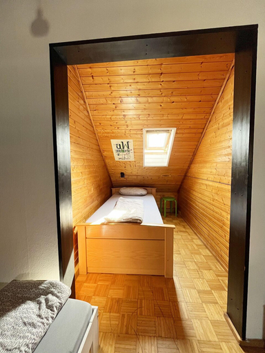 Bedroom 2, Homeplanet Hostel, Leipzig