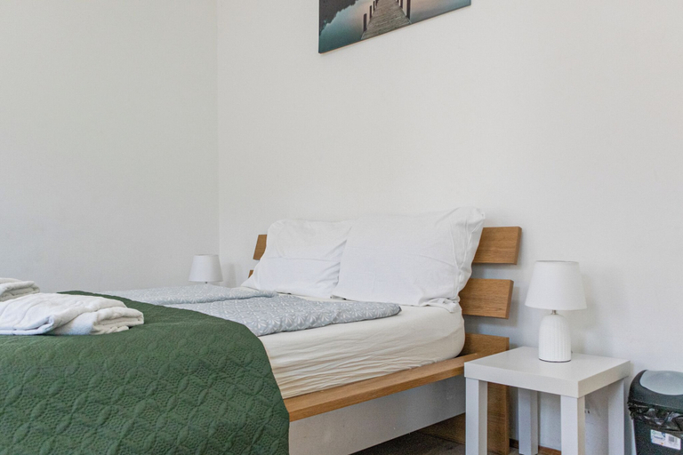 Bedroom 2, Comfortable 3BR Apt Danube Millennium, Wien