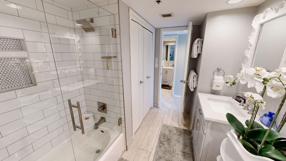 Bathroom 4, East Pass Towers 602 3 Bedroom Condo, Okaloosa