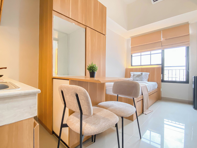Interior, Simple Look Studio Apartment At Evenciio Margonda Near Station, Depok