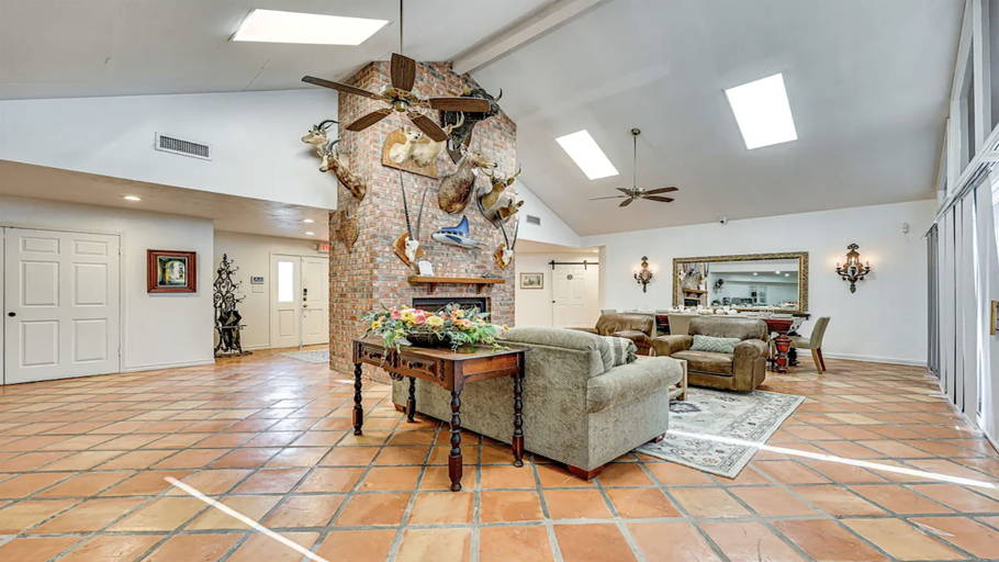 Living area 5, Rancho El Charco, Hidalgo