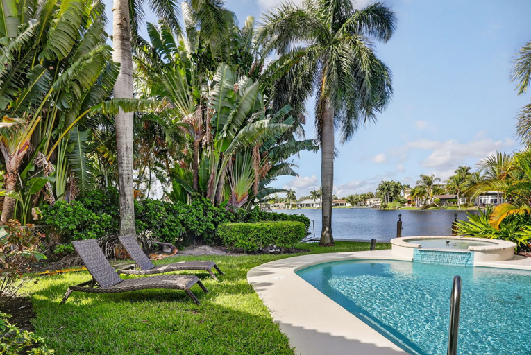 Primary image, Siena Villa Waterfront, Broward