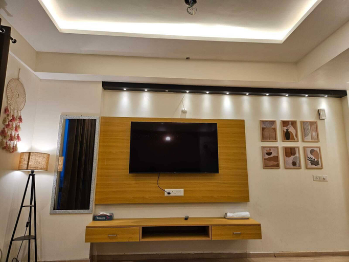 Room 2, Homeiihood Stay Lucknow, Lucknow
