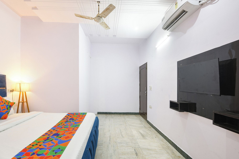 Room 5, Fabhotel Tulip Sarover Mansarover Garden, Delhi