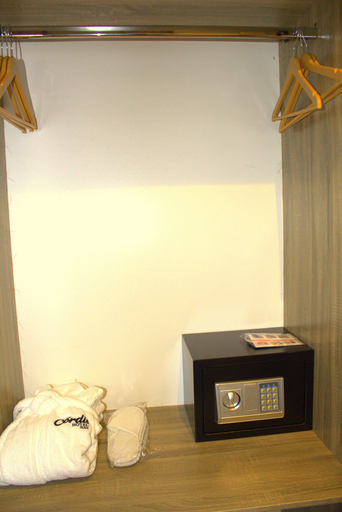 Safe 5, The Cordis Hotel Ikeja, Ikeja