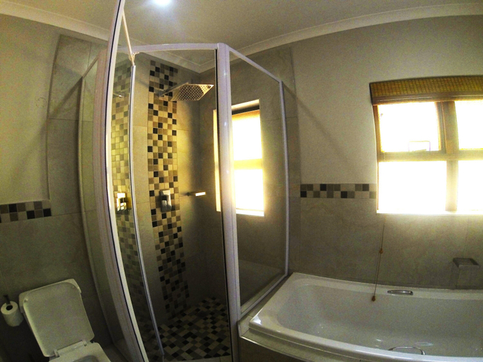 Bathroom 4, BushTime at Mabula, Waterberg