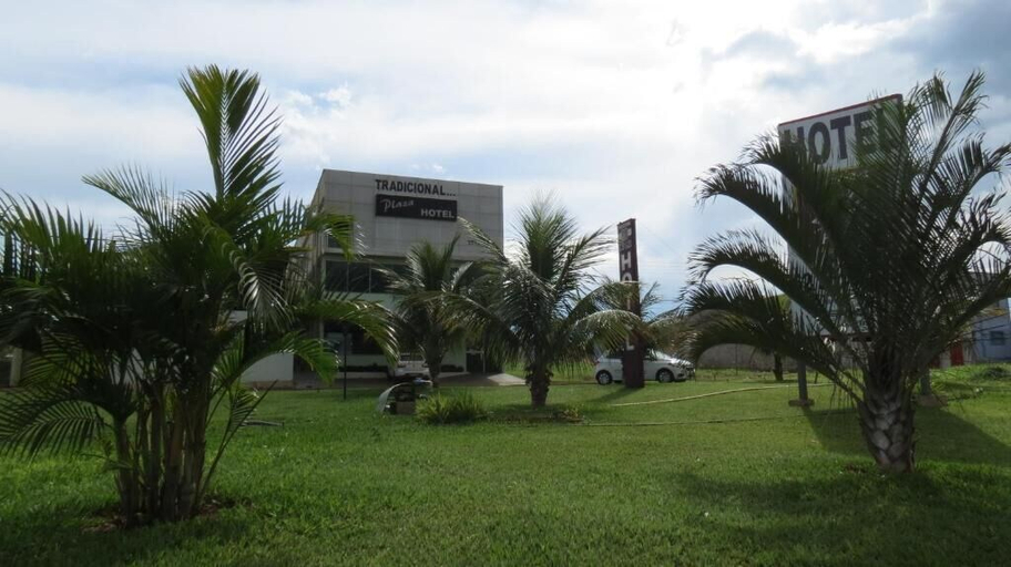 Property grounds, Tradicional Plaza Hotel, Nerópolis