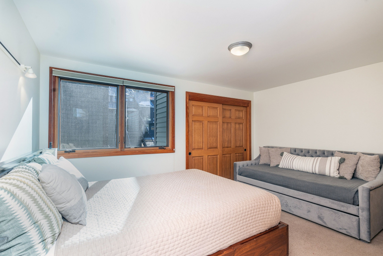 Bedroom, Mountain View Escape 2 Bedroom Condo, San Miguel