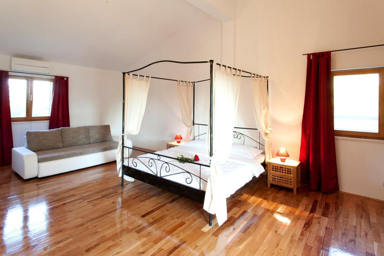 Room 2, Villa Paradiso Zadarvillas, Poličnik