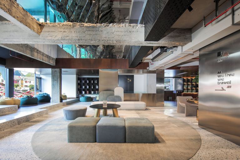 Lobby 5, Yangshuo Bobo jiudian, Guilin