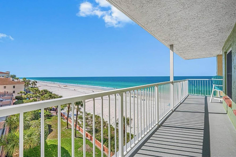 Property grounds 1, The Pointe #401, Pinellas