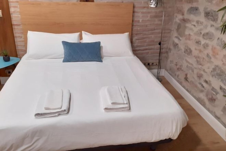 Room 3, OLD TOWN NEAR THE BEACH by www.sansebastianapartments.es, Guipúzcoa